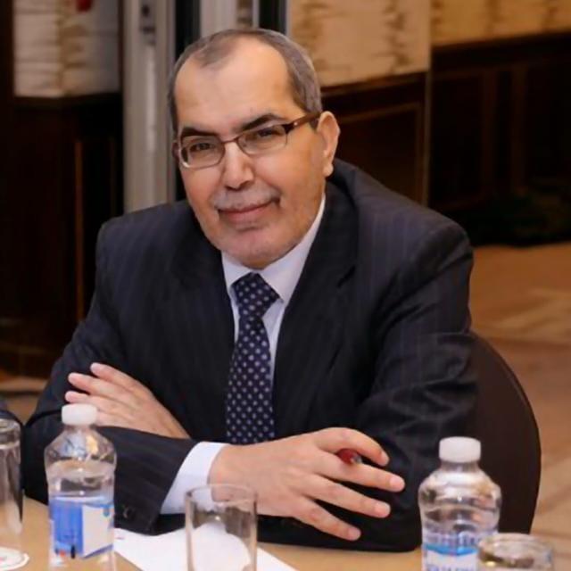نشامى الدفاع المدني.. فخر الوطن وعنوان العطاء
