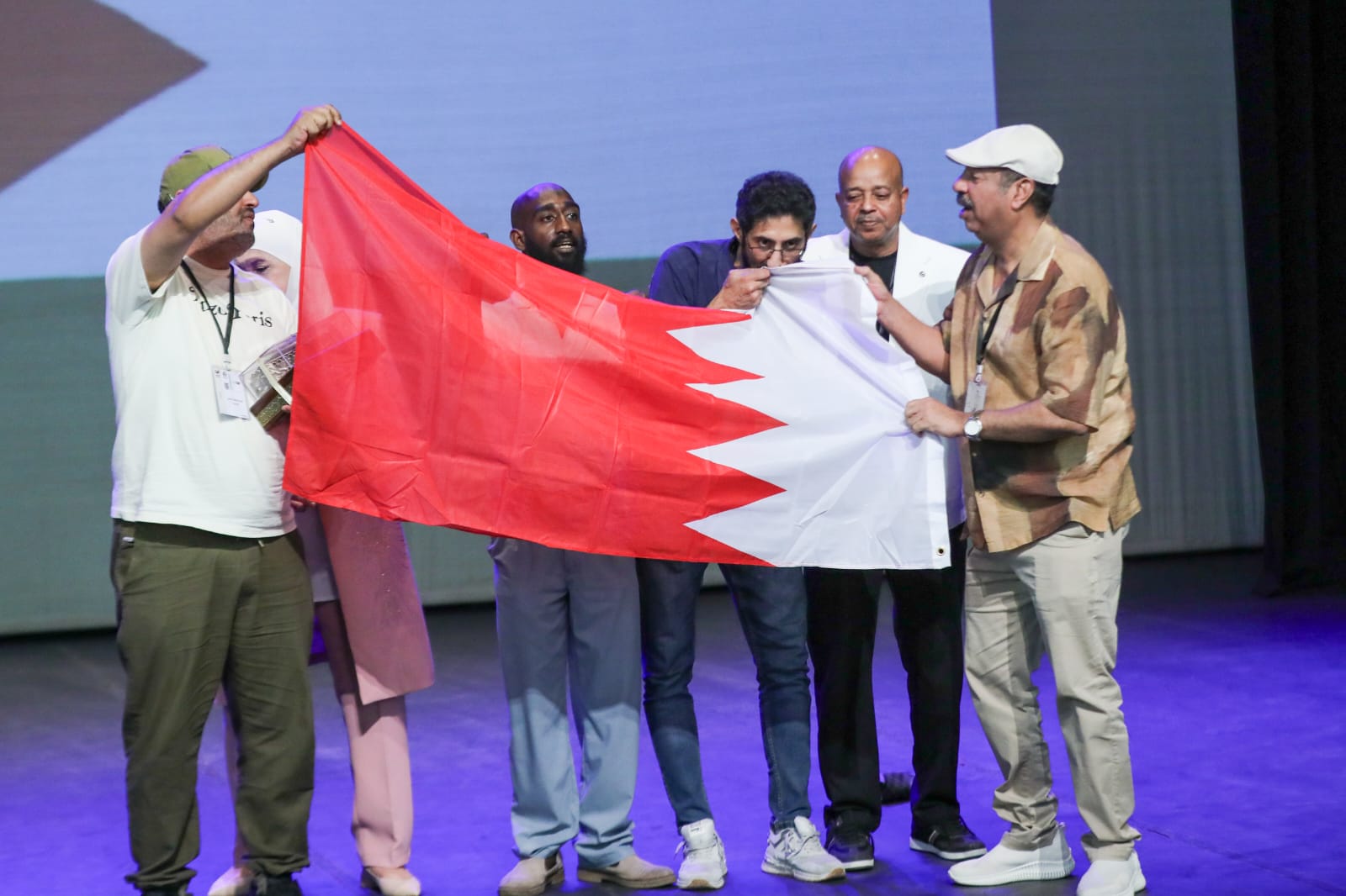 مسرحية《 المدعو صدفة》 من البحرين تحصد جوائز مهرجان المونودراما المسرحي الرابع